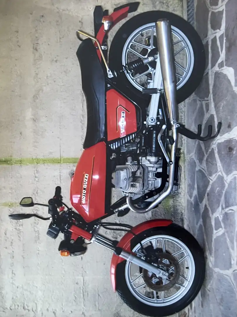 Moto Guzzi V 35 - 2