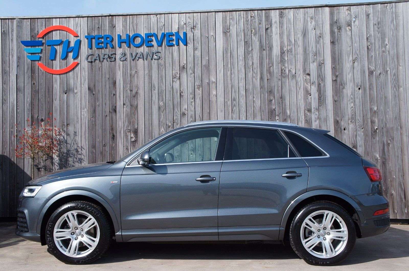 Second hand Audi Q3 2.0