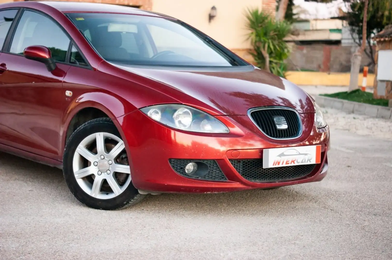 SEAT Leon 2.0 TDI 140cv Sport Up Violett - 2