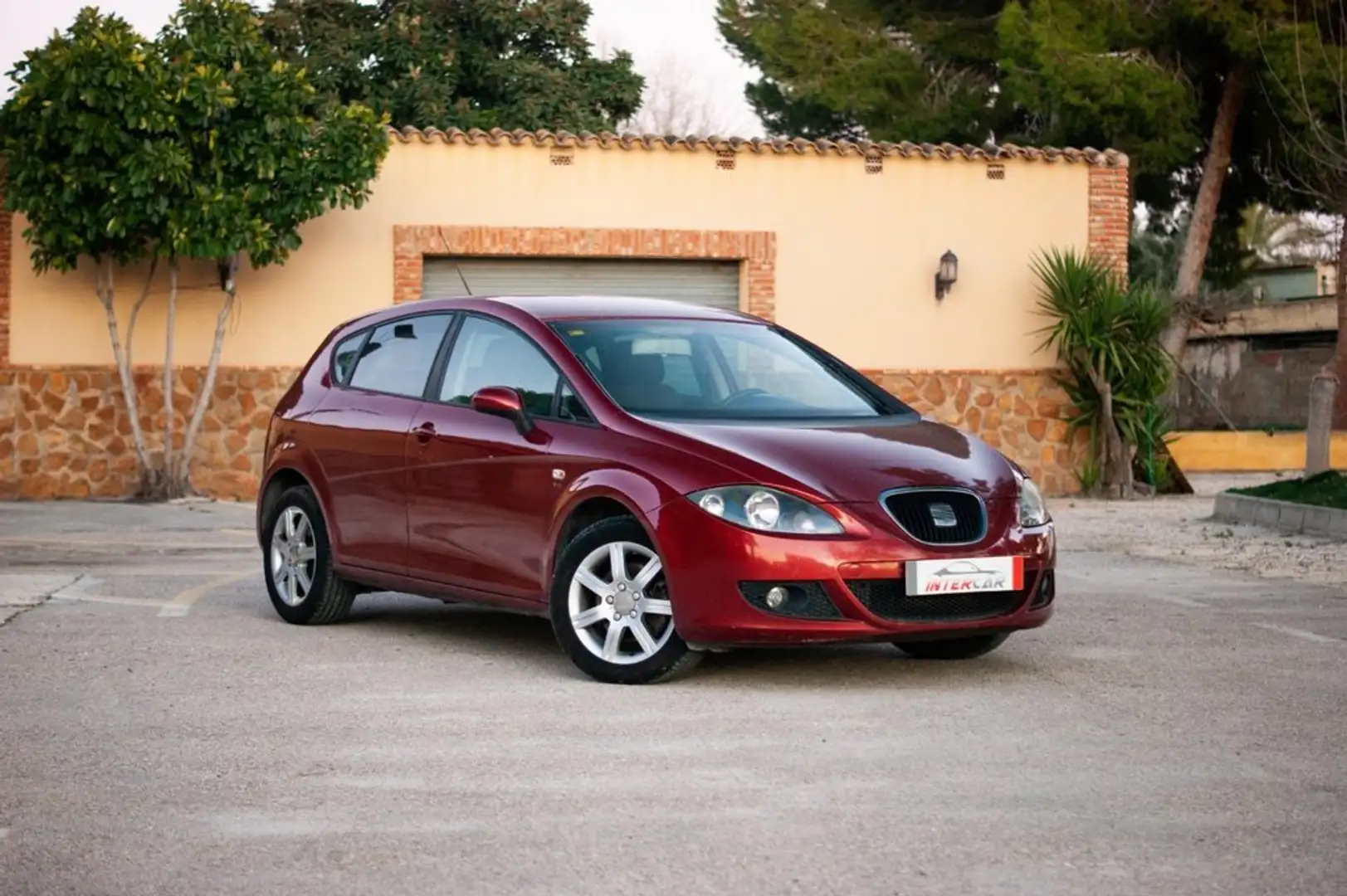 SEAT Leon 2.0 TDI 140cv Sport Up Violett - 1