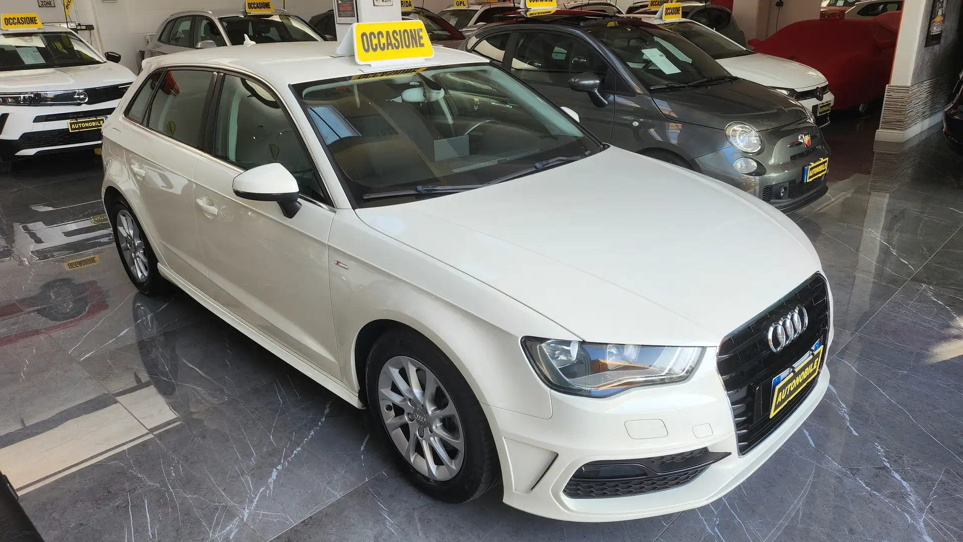 Audi A3 A3 Sportback 1.6 tdi Sline 110cv E6 Bianco - 2