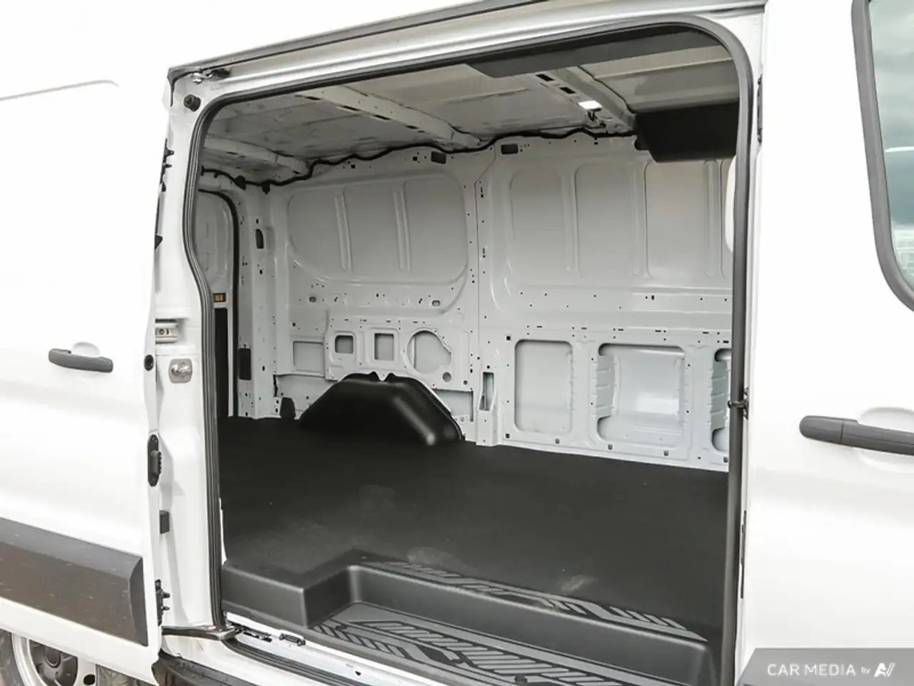 Ford Transit Cargo Van photo Ford Transit Cargo Van