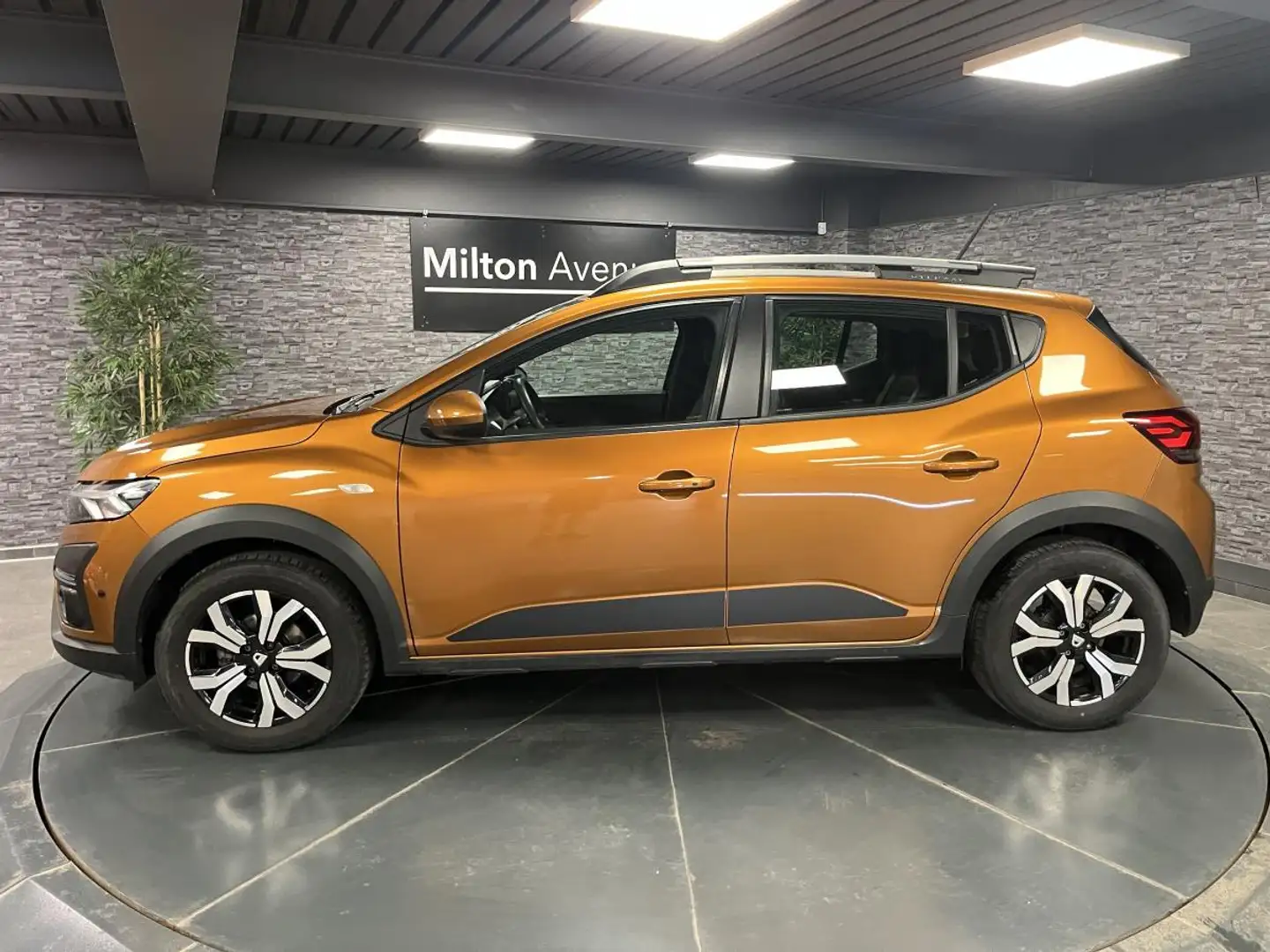 Dacia Sandero Sandero 1.0 ECO-G - 100  III Stepway Confort Orange - 2