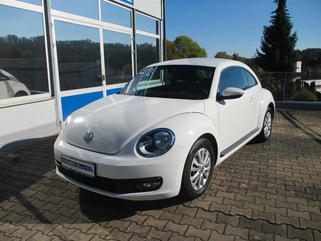 Volkswagen Beetle 2012 из Европы — купить под ключ