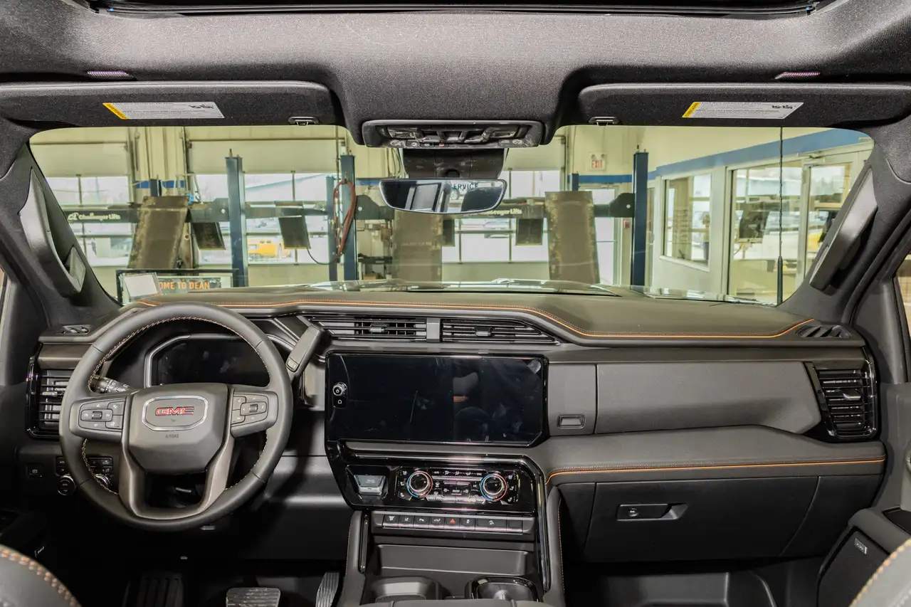 GMC Sierra 2500HD снимка GMC Sierra 2500HD