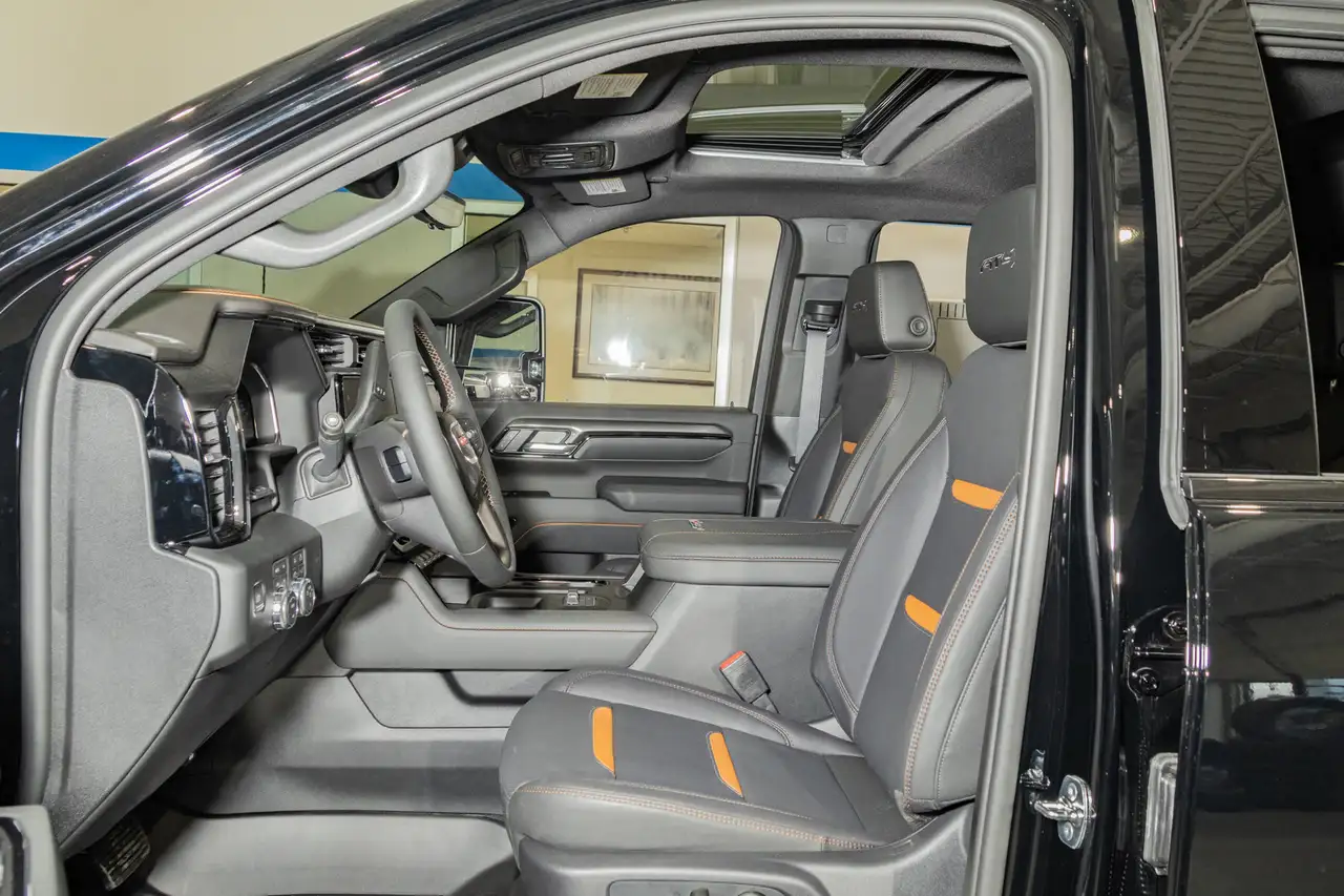 GMC Sierra 2500HD снимка GMC Sierra 2500HD