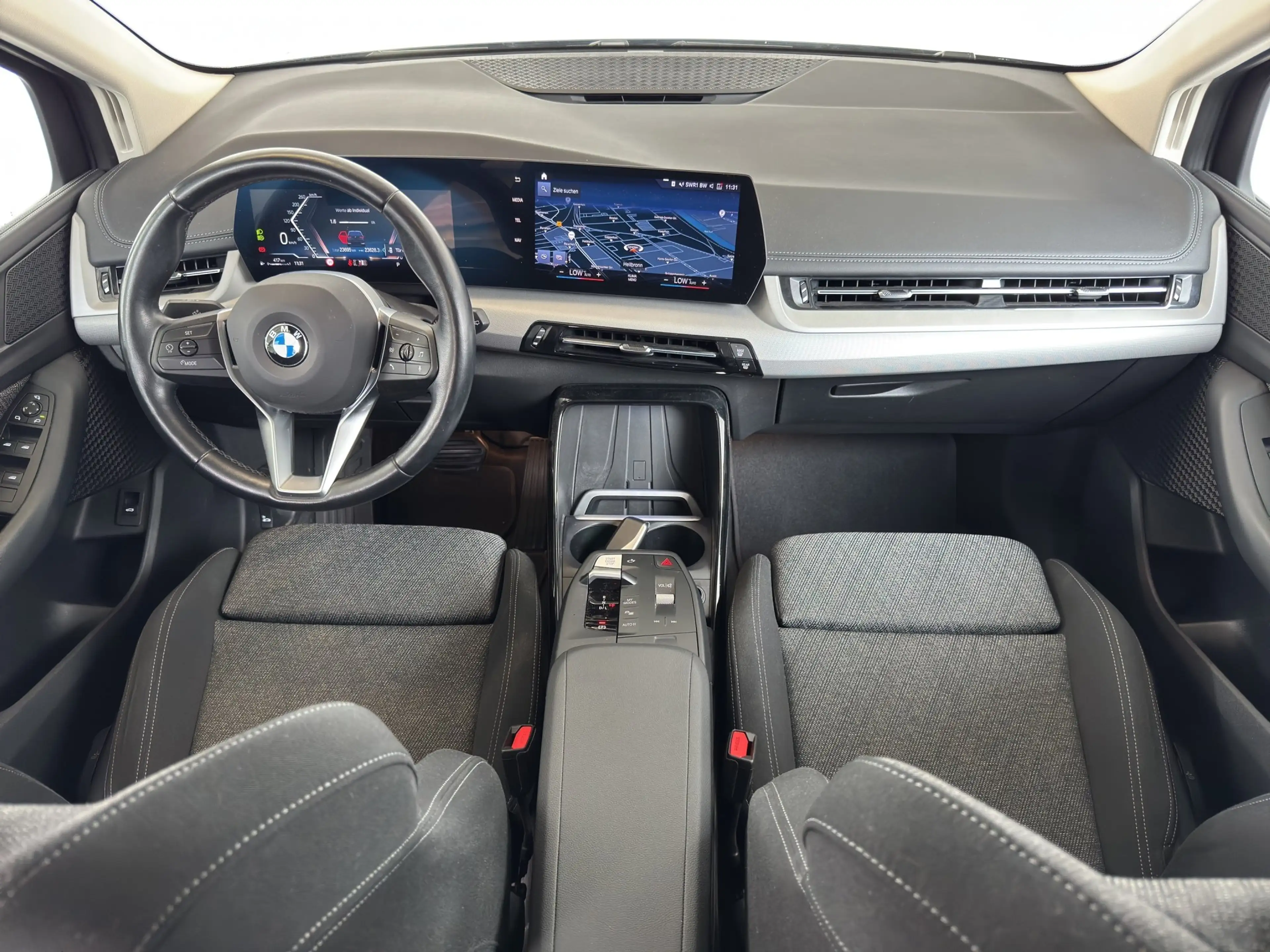 BMW 220 iA Active Tourer LiveCock.LED.AHK.ParkAss.SHZ — photo 7
