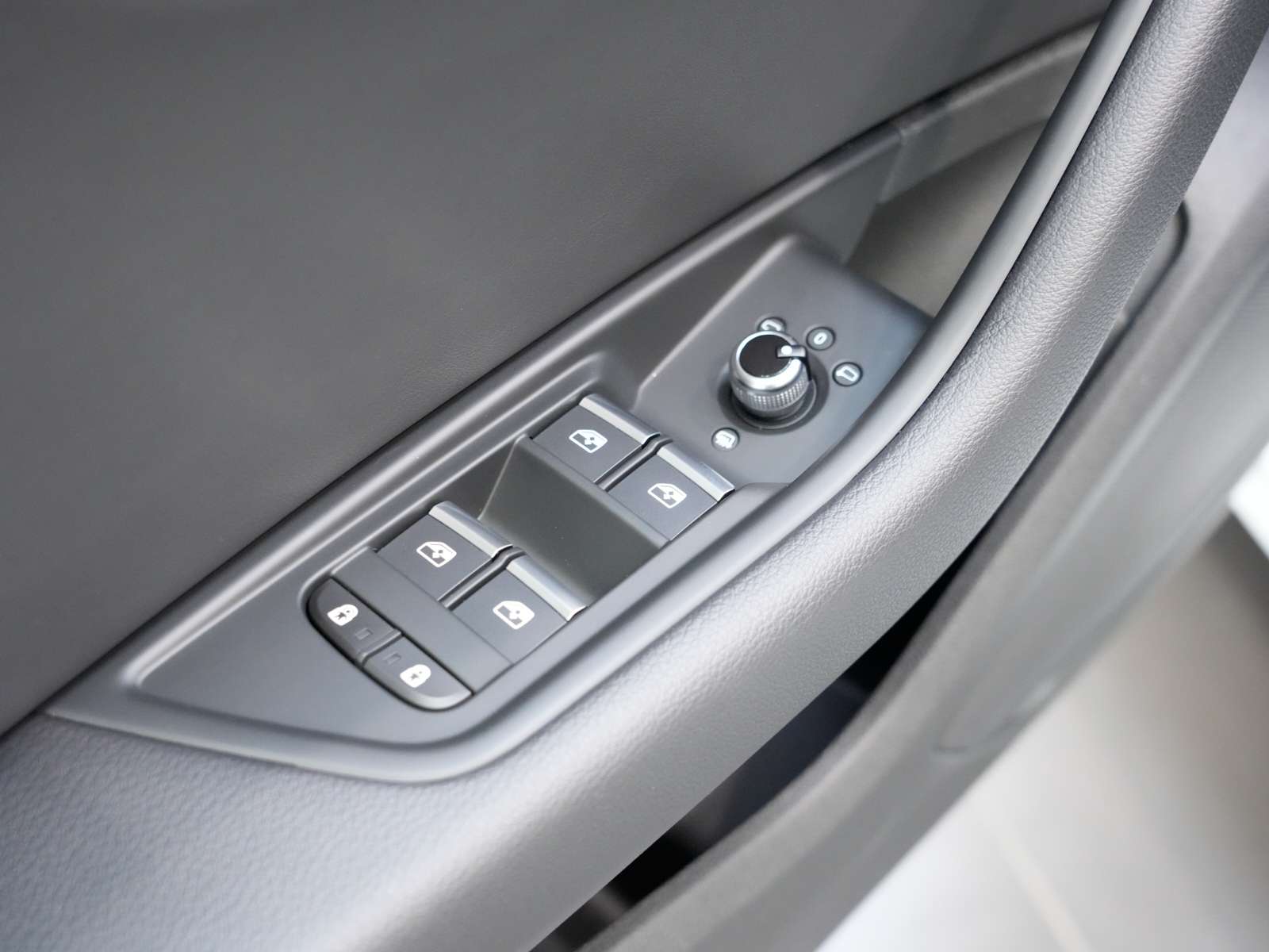 2025 Audi A5 45 TFSI quattro thumb 59