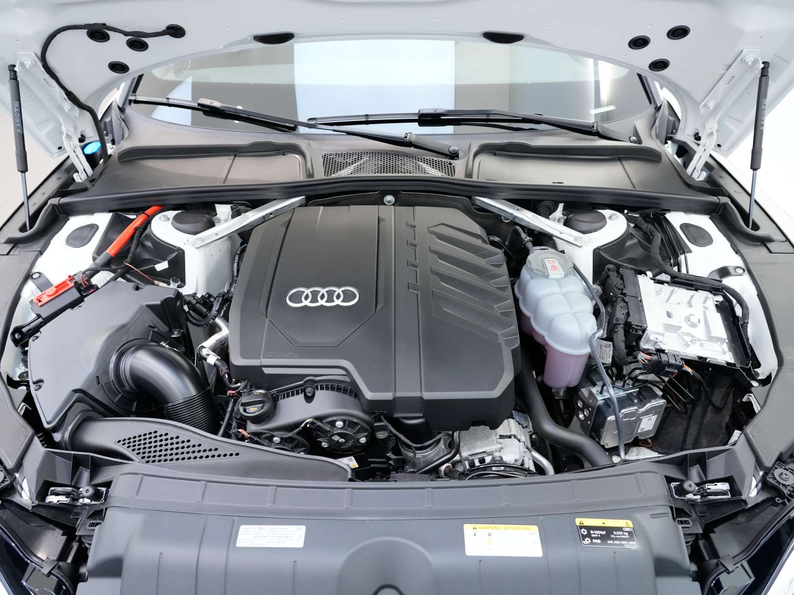 2025 Audi A5 45 TFSI quattro thumb 52