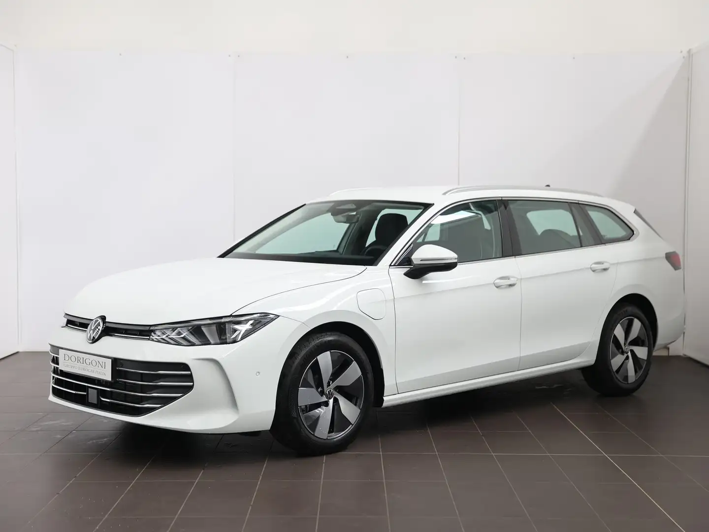 Volkswagen Passat Variant 1.5 tsi ehybrid business 204cv dsg Bianco - 1