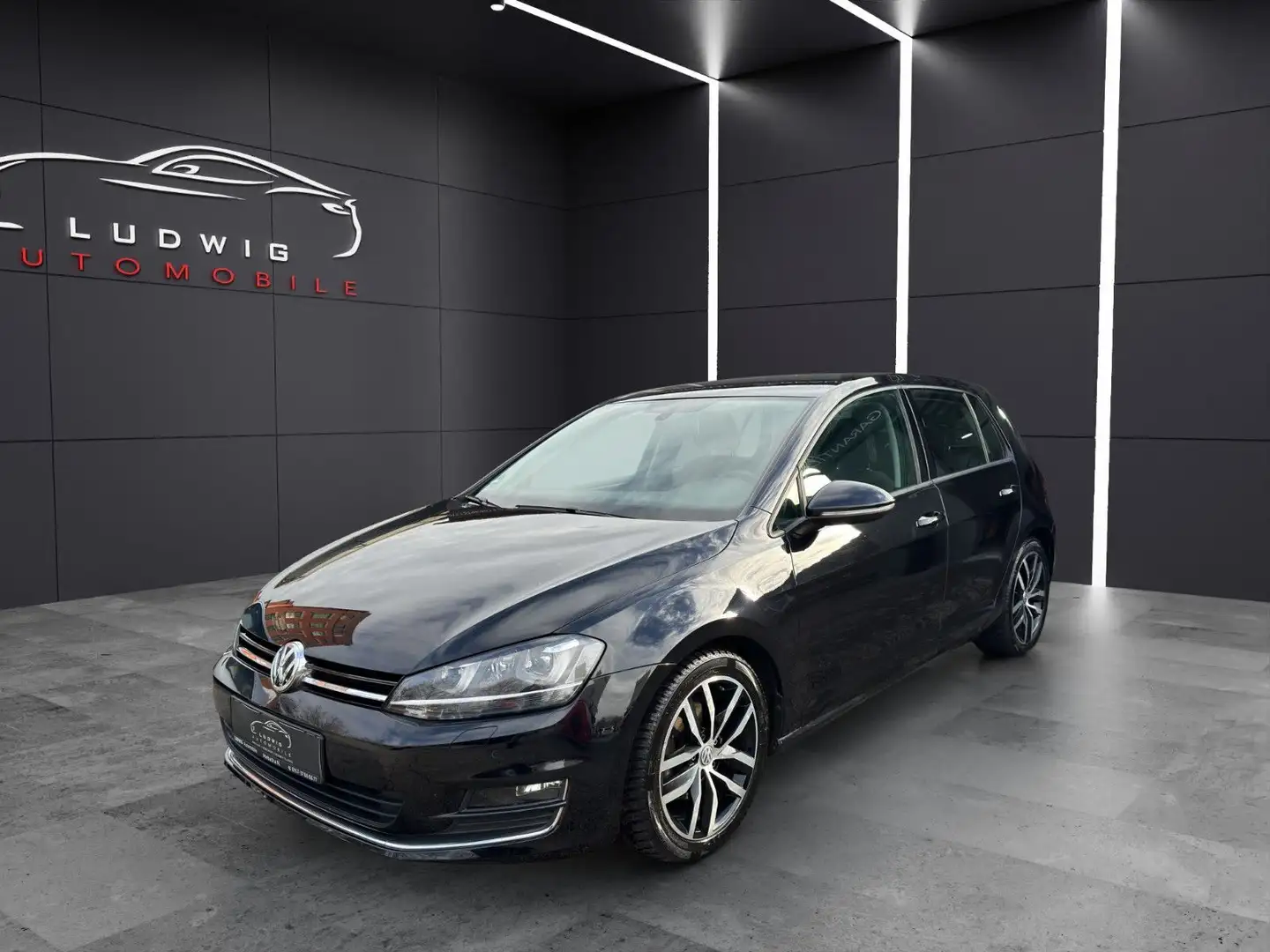 Volkswagen Golf VII Lim. Highline BMT / DSG /AUTOMATIK Schwarz - 1