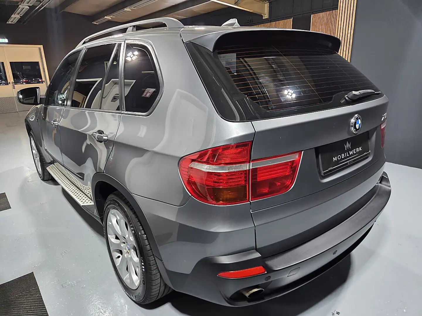 BMW X5 3,0d Aut. Silber - 2