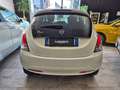 Lancia Ypsilon Ypsilon III 2015 1.2 Silver ecochic Gpl 69cv Biały - thumbnail 6