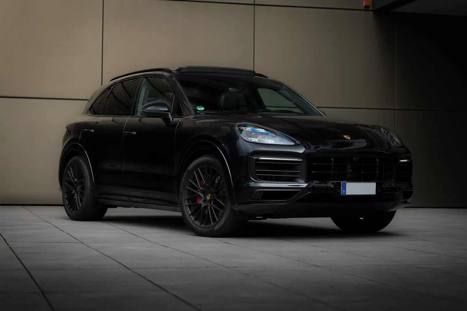 Porsche Cayenne 4.0 V8 GTS | APPROVED Schwarz - 2