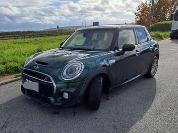 SD Panoramadach, Head-up-Display, Einparksystem