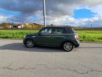 SD Panoramadach, Head-up-Display, Einparksystem