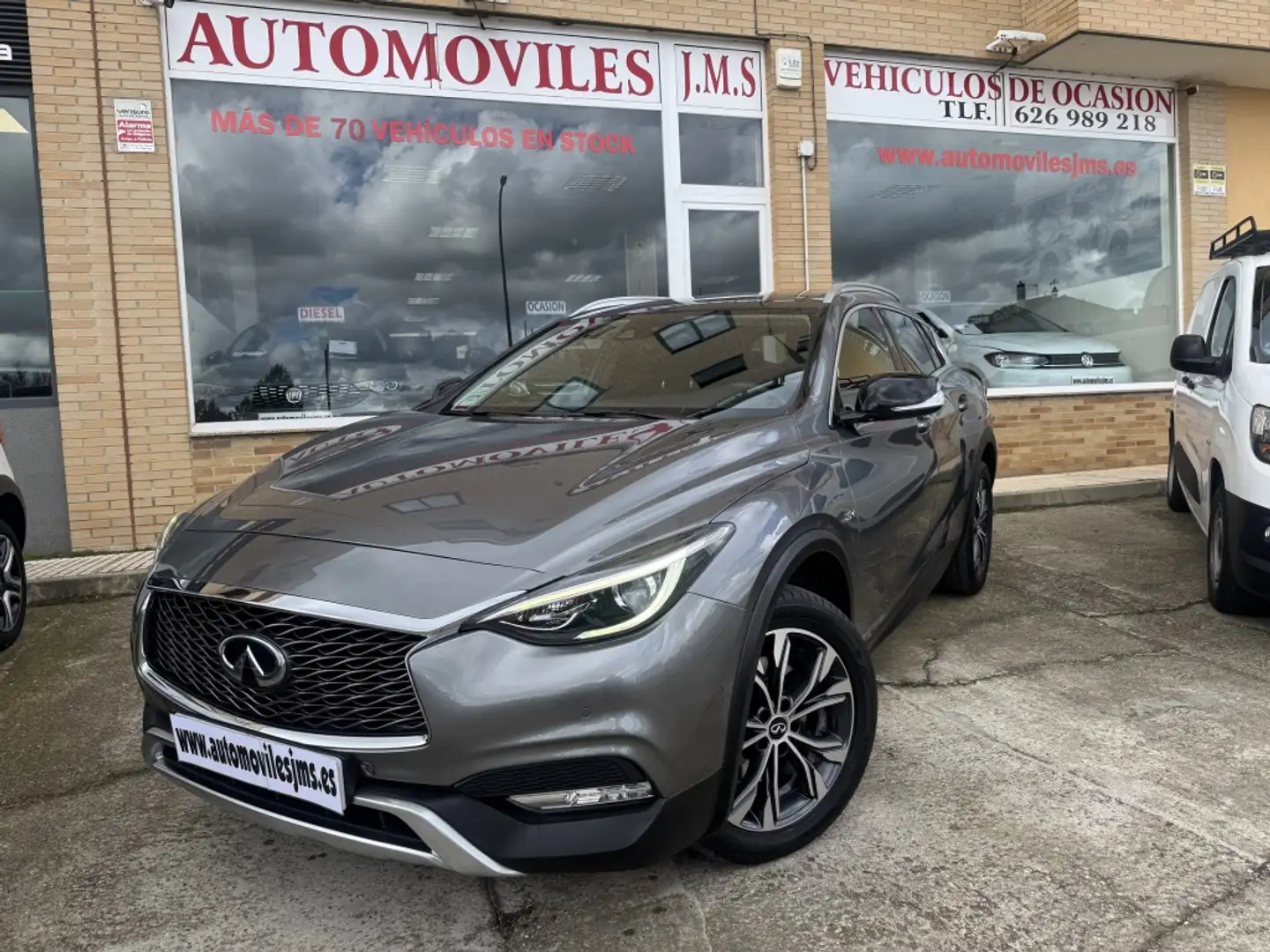 Infiniti QX30 2.2d Premium AWD 7DCT Сірий - 1