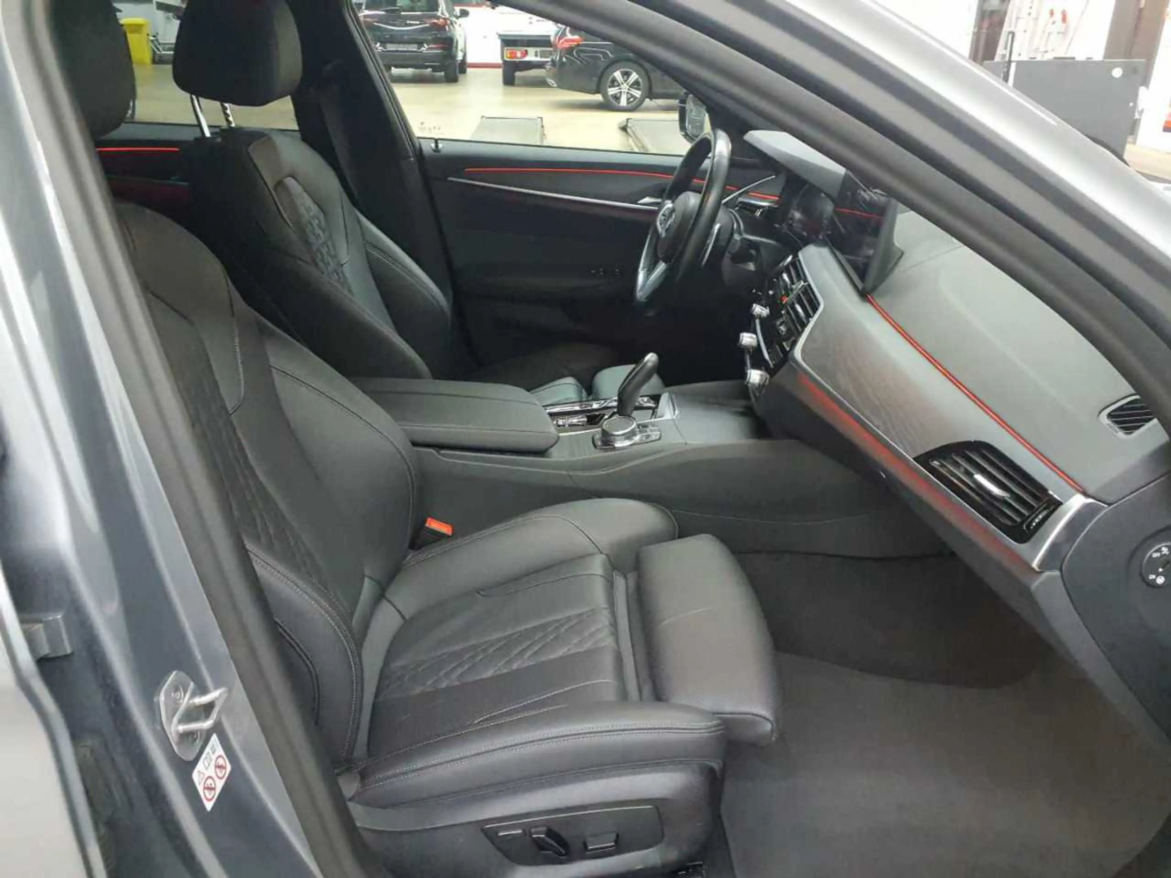 BMW 530 530e Touring Aut. M Sport AHK H&K Leder — photo 7