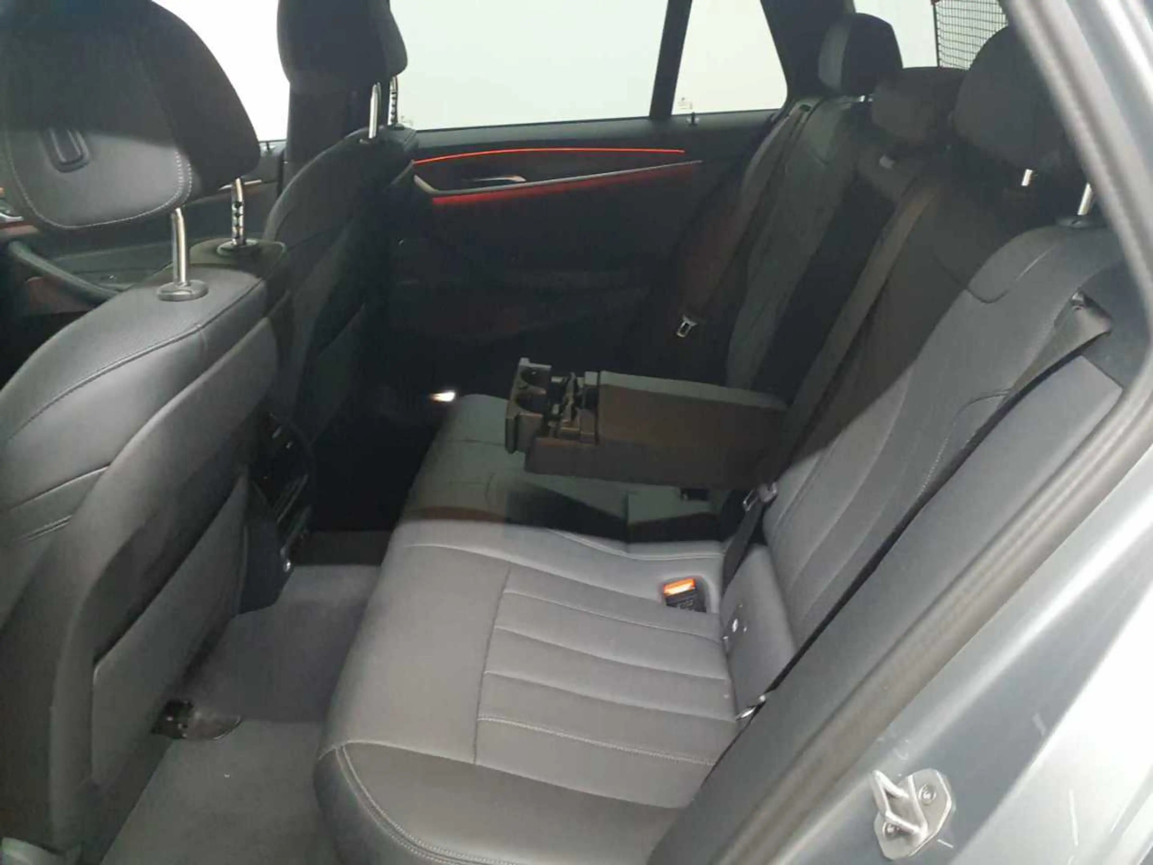 BMW 530 530e Touring Aut. M Sport AHK H&K Leder — photo 14