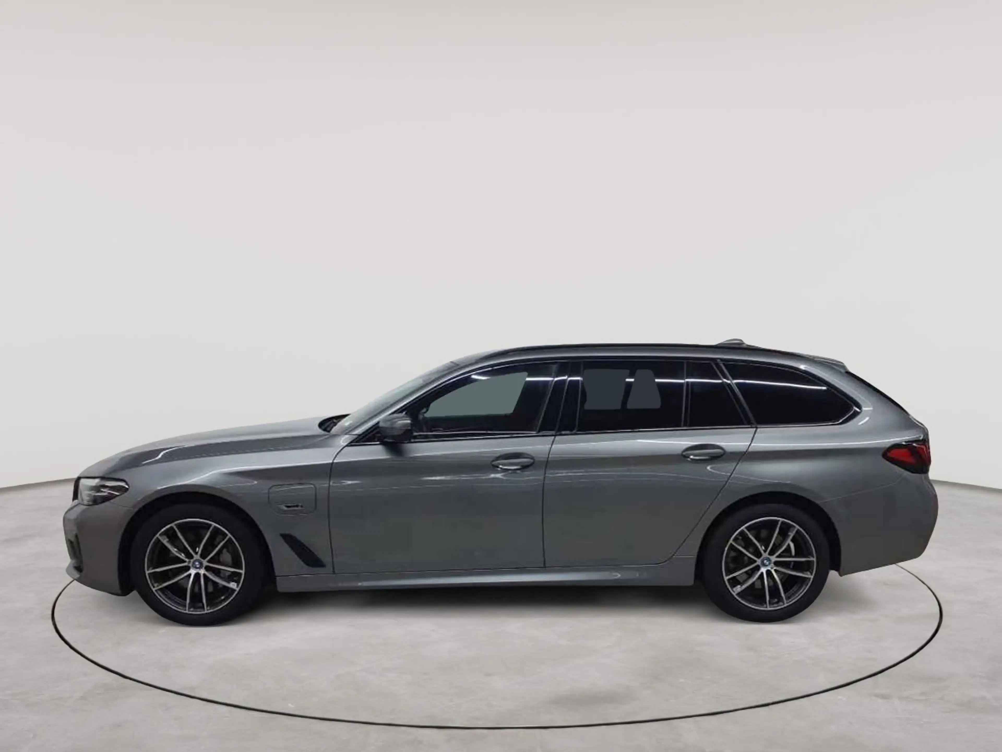 BMW 530 530e Touring Aut. M Sport AHK H&K Leder — photo 6