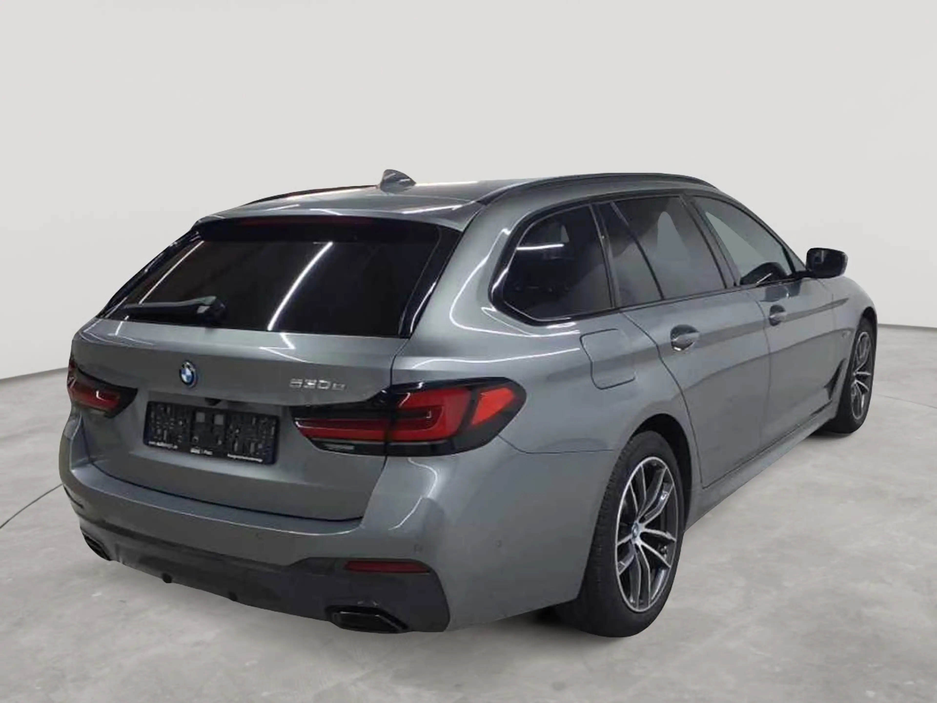 BMW 530 530e Touring Aut. M Sport AHK H&K Leder — photo 4