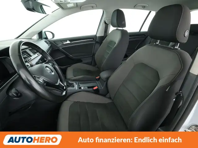Volkswagen Golf view 10