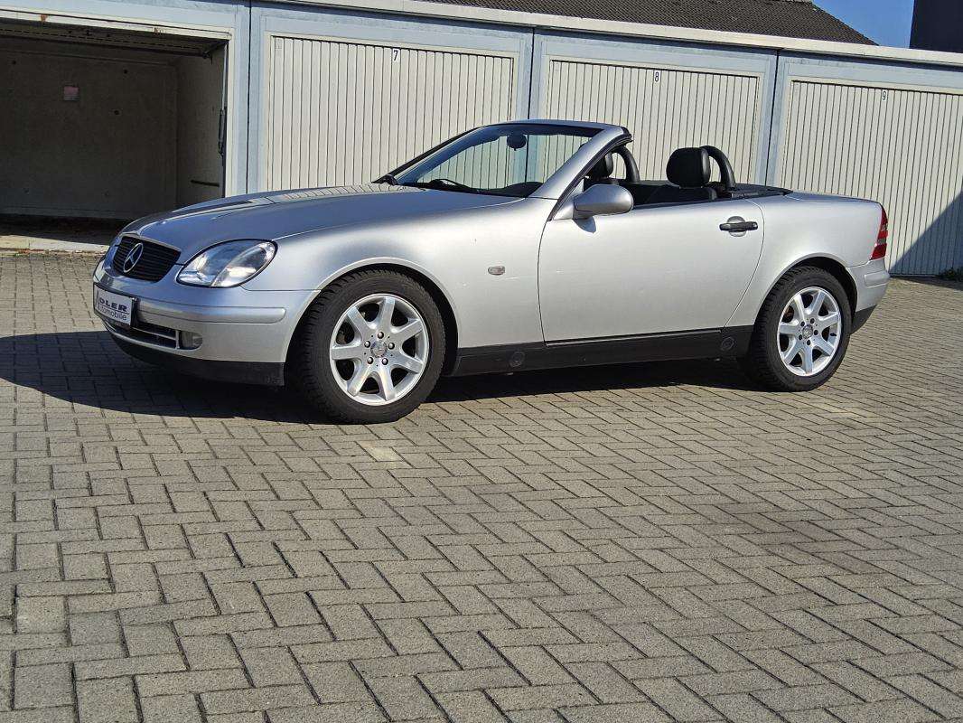 Second hand Mercedes Benz Slk-Class 200