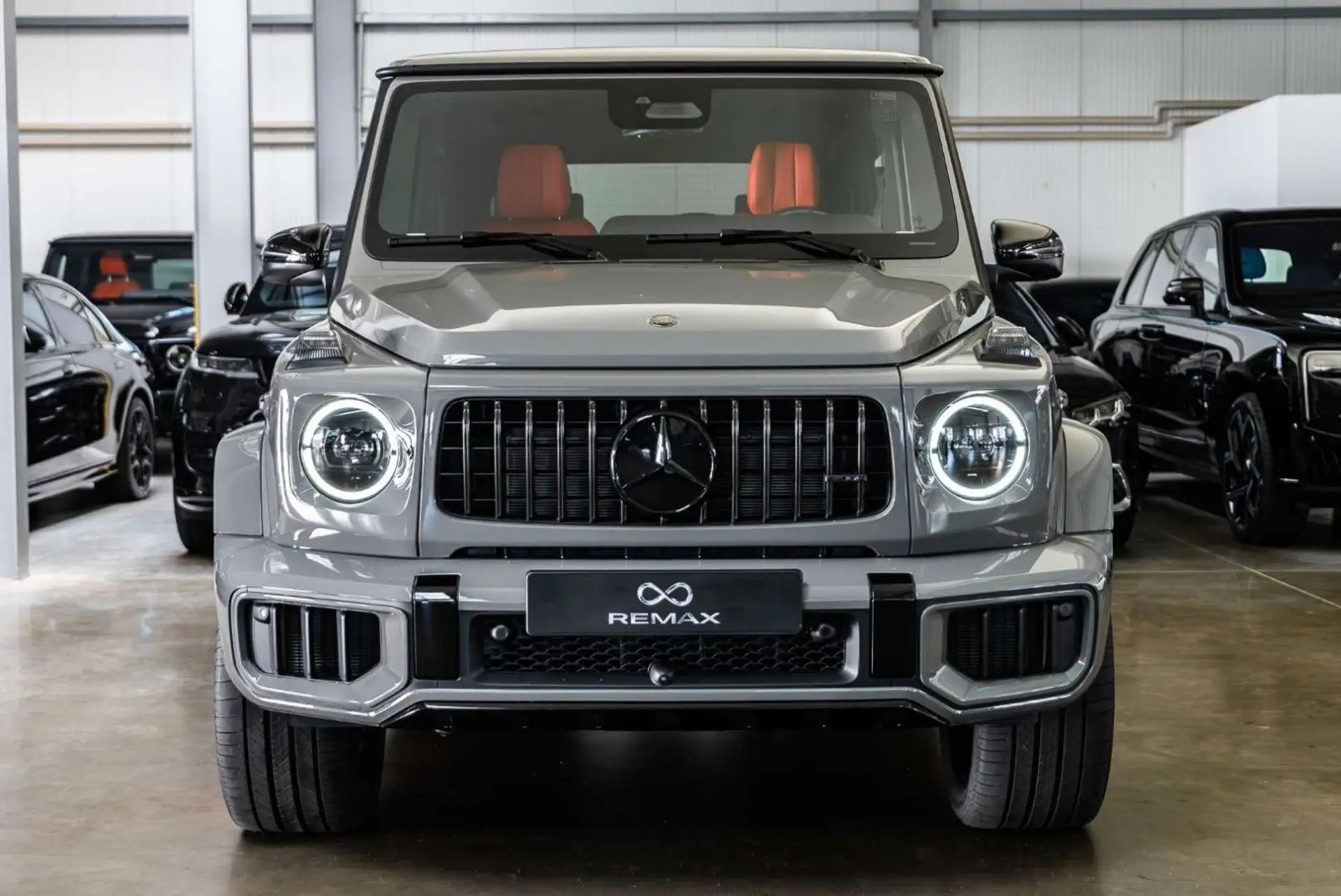 벤츠 G-Class G 63 AMG 2026 회색 사진 3