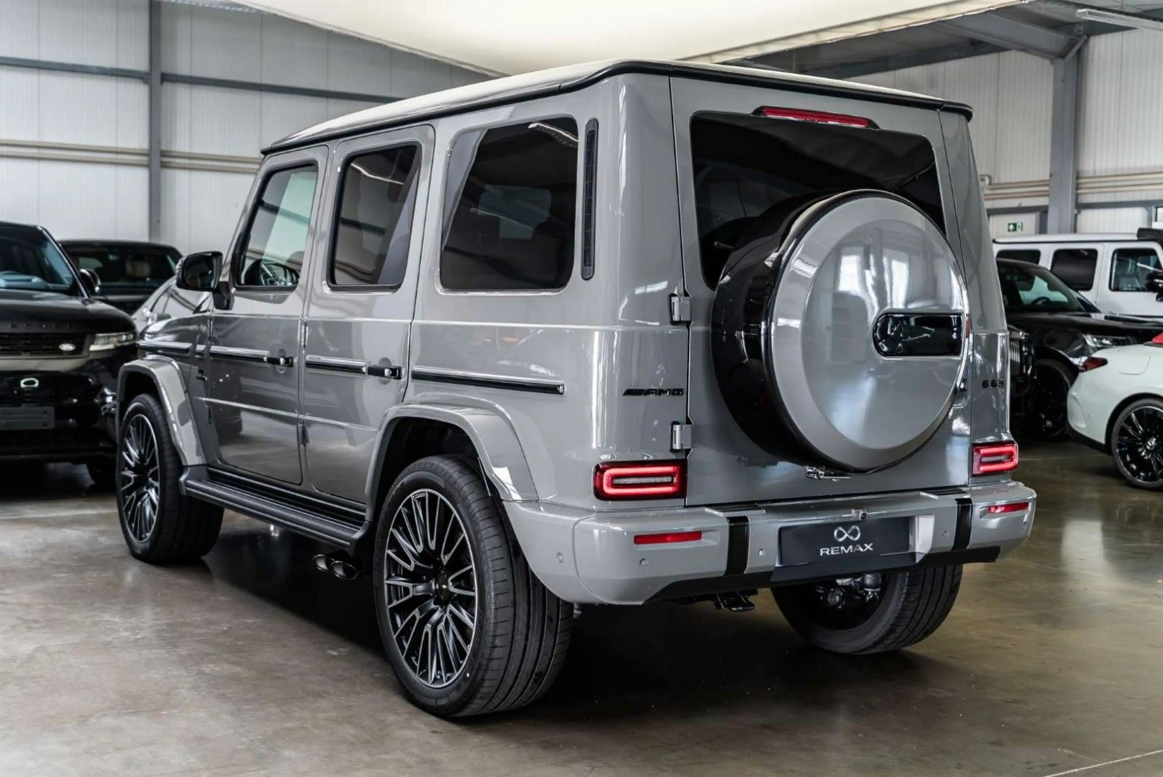 Mercedes-Benz G 63 AMG / Superior Line / A22 / MY 2027 — photo 10