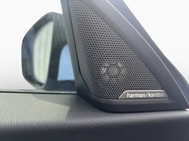 BMW M2 view 4