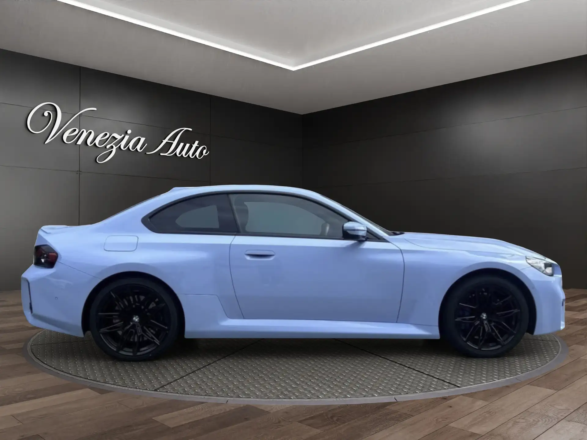 BMW M2 2025 화이트 사진 3