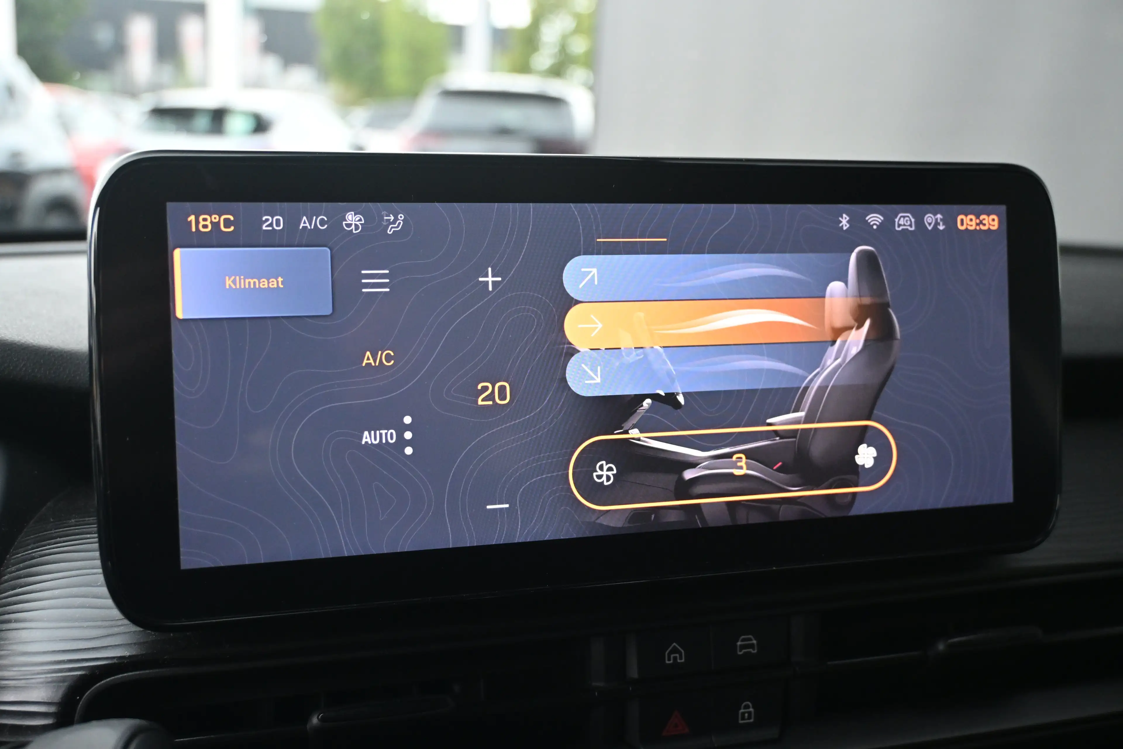Jeep Avenger 1.2 Altitude 100pk | Navigatie | Climate Control | — photo 22