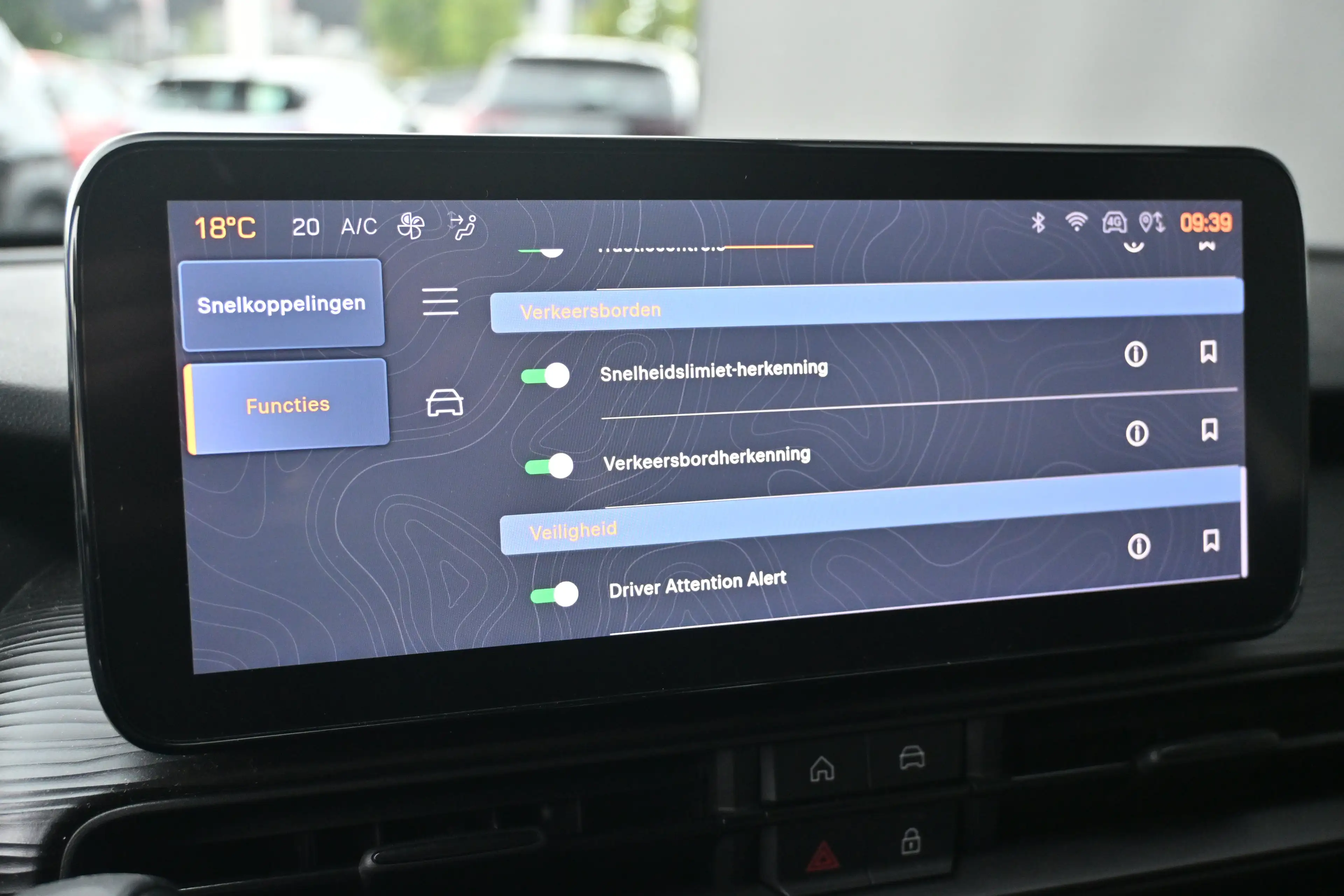 Jeep Avenger 1.2 Altitude 100pk | Navigatie | Climate Control | — photo 23