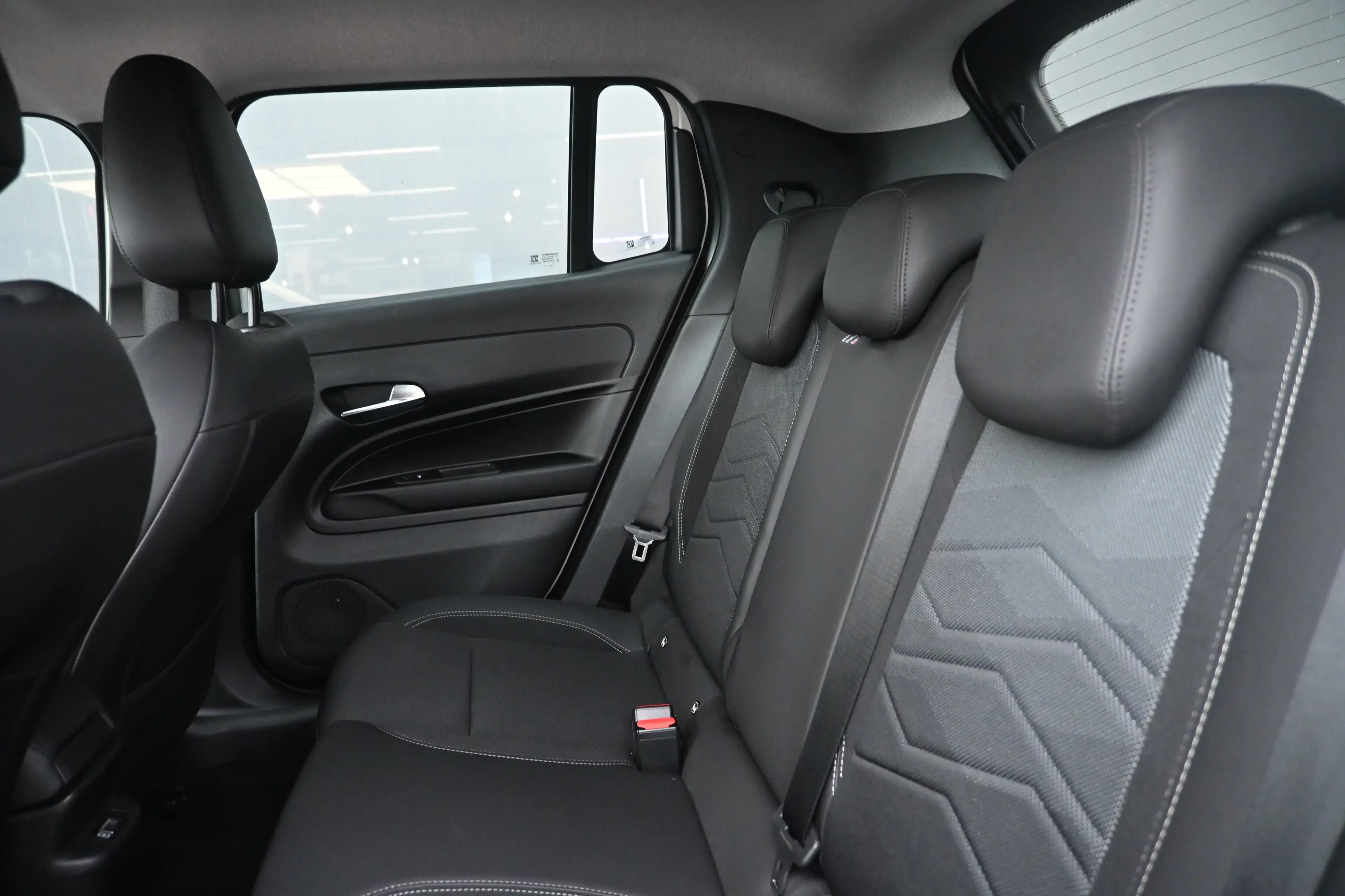 Jeep Avenger 1.2 Altitude 100pk | Navigatie | Climate Control | — photo 12