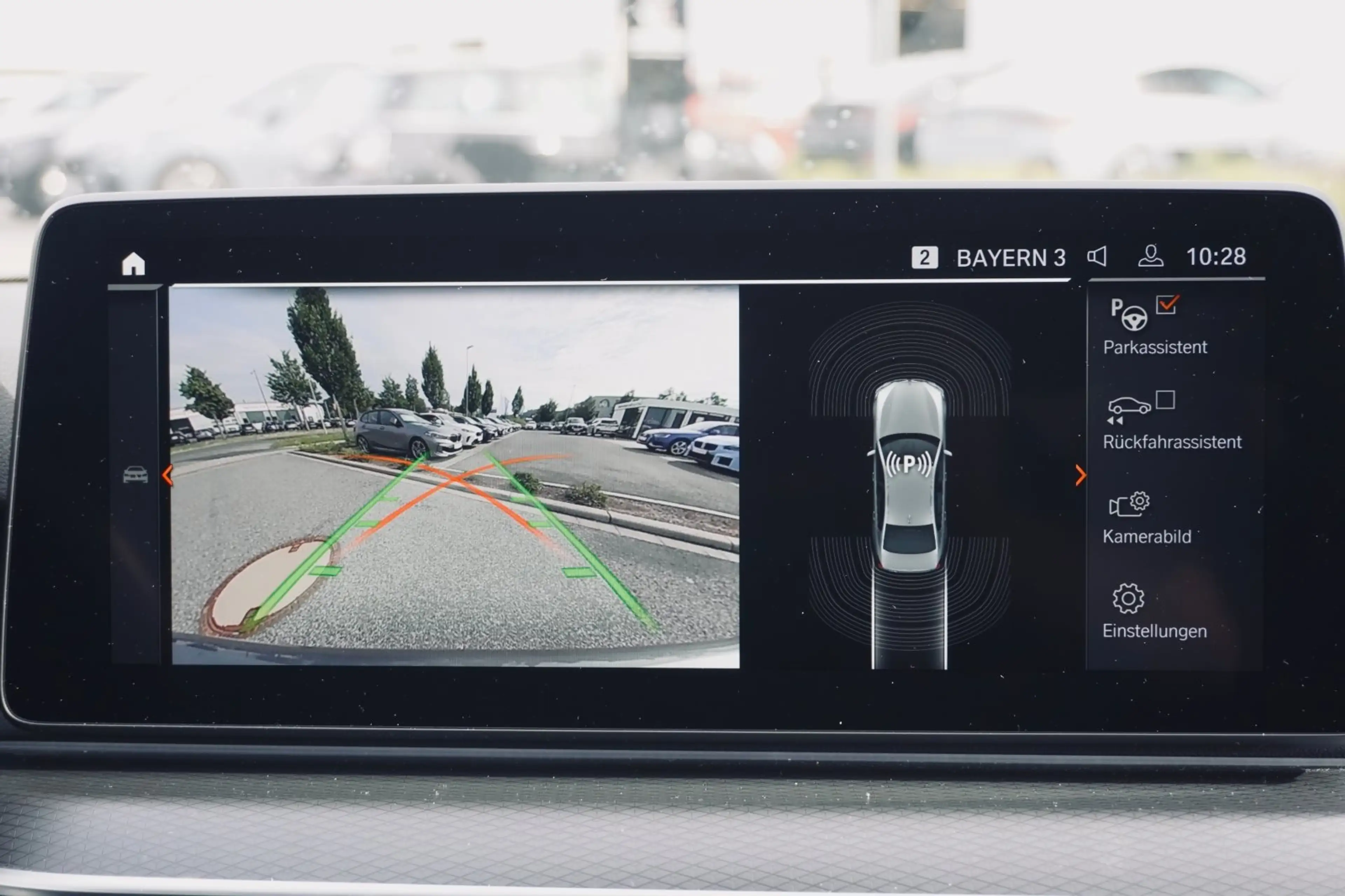 BMW 540 i xDrive Limousine — photo 15