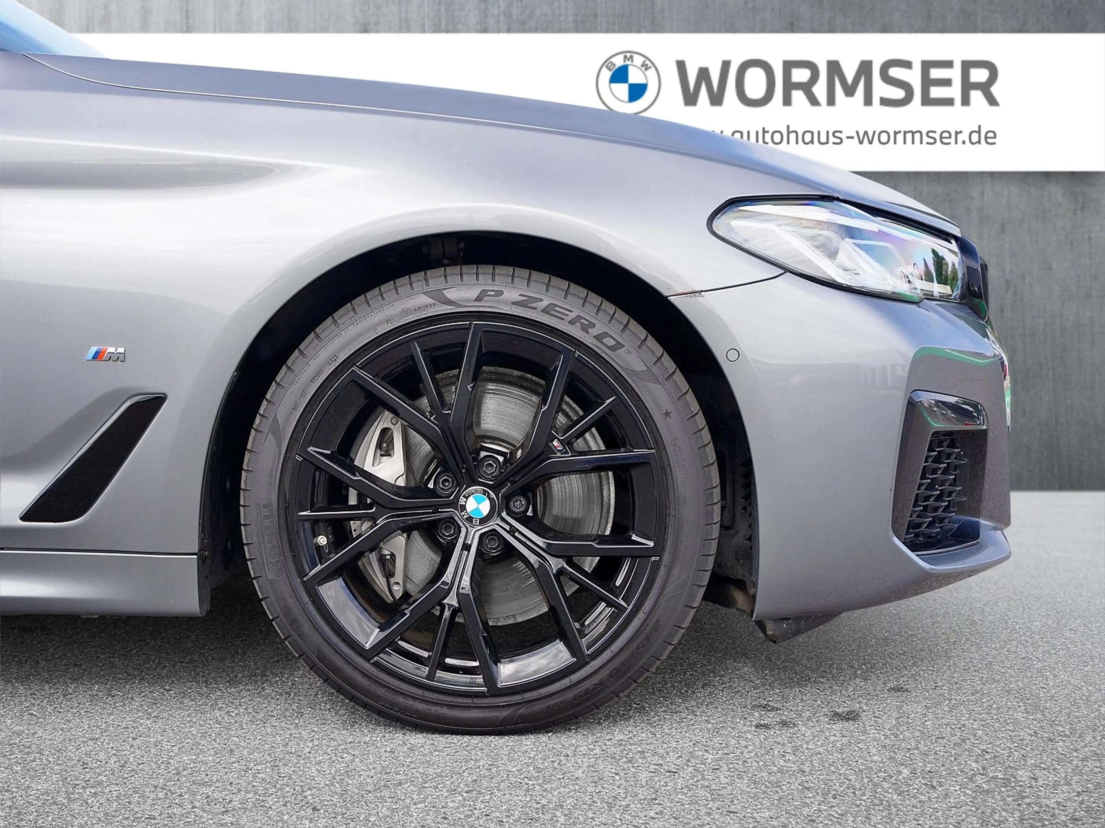 BMW 540 i xDrive Limousine — photo 12