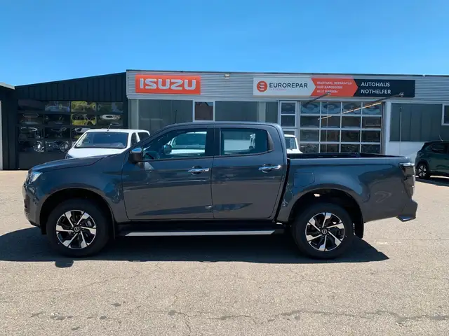 Isuzu D-Max Double Cab 4WD LSE 2.2 8 AT Lagerwagen