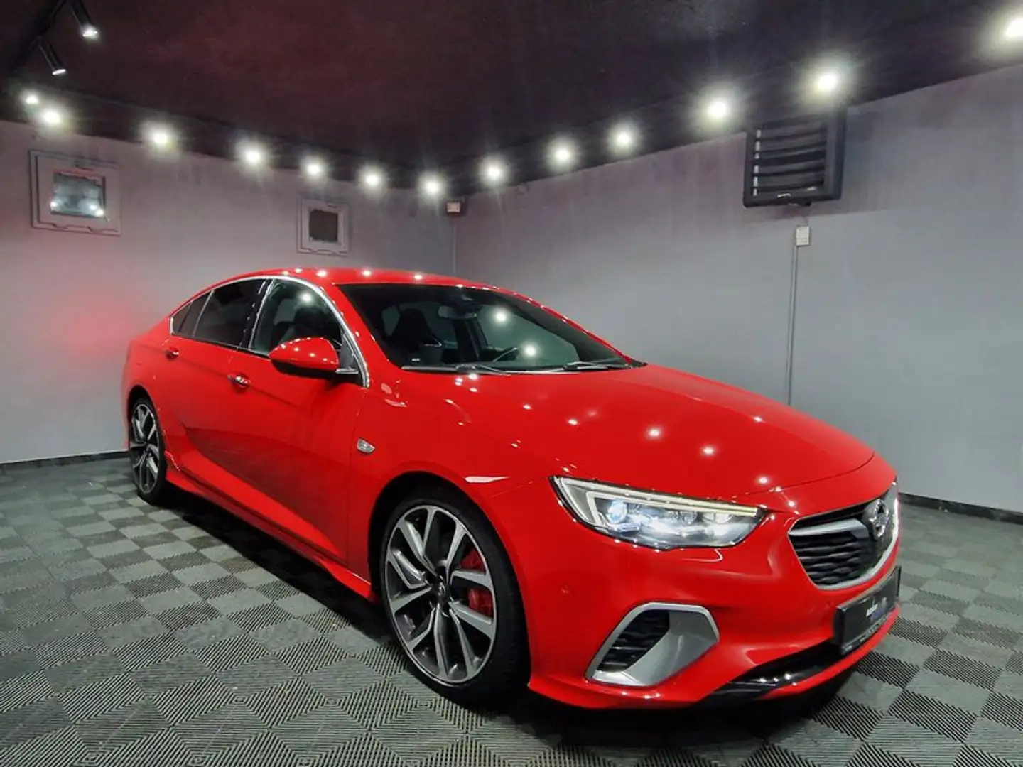 Opel Insignia GSi 4x4 OPC Performance|AUTOM|STHZ|LEDER|LED Rot - 2