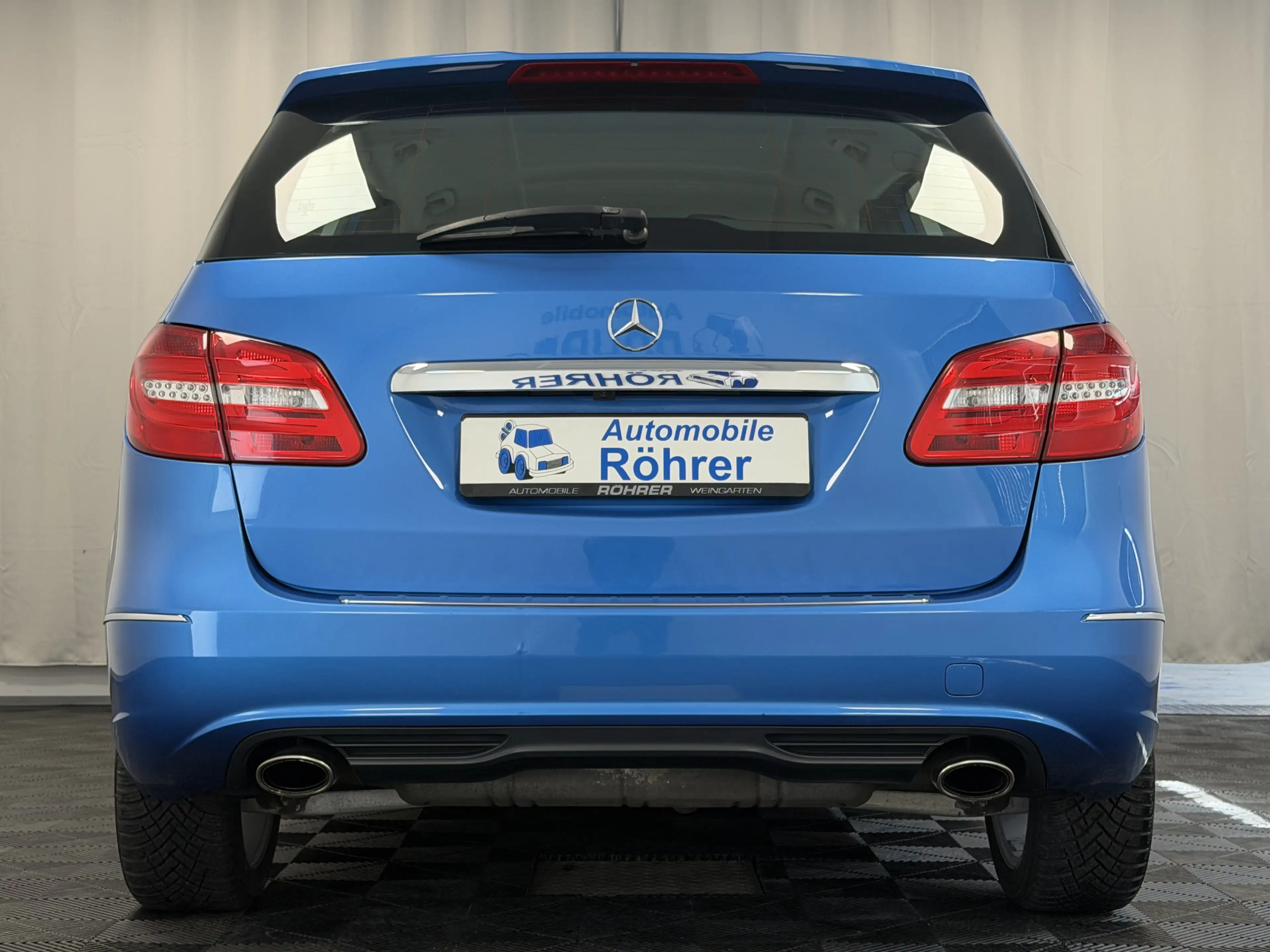 Mercedes-Benz B 250 BlueEff. Aut. Leder Kamera Bi-Xenon Distr+ — photo 7