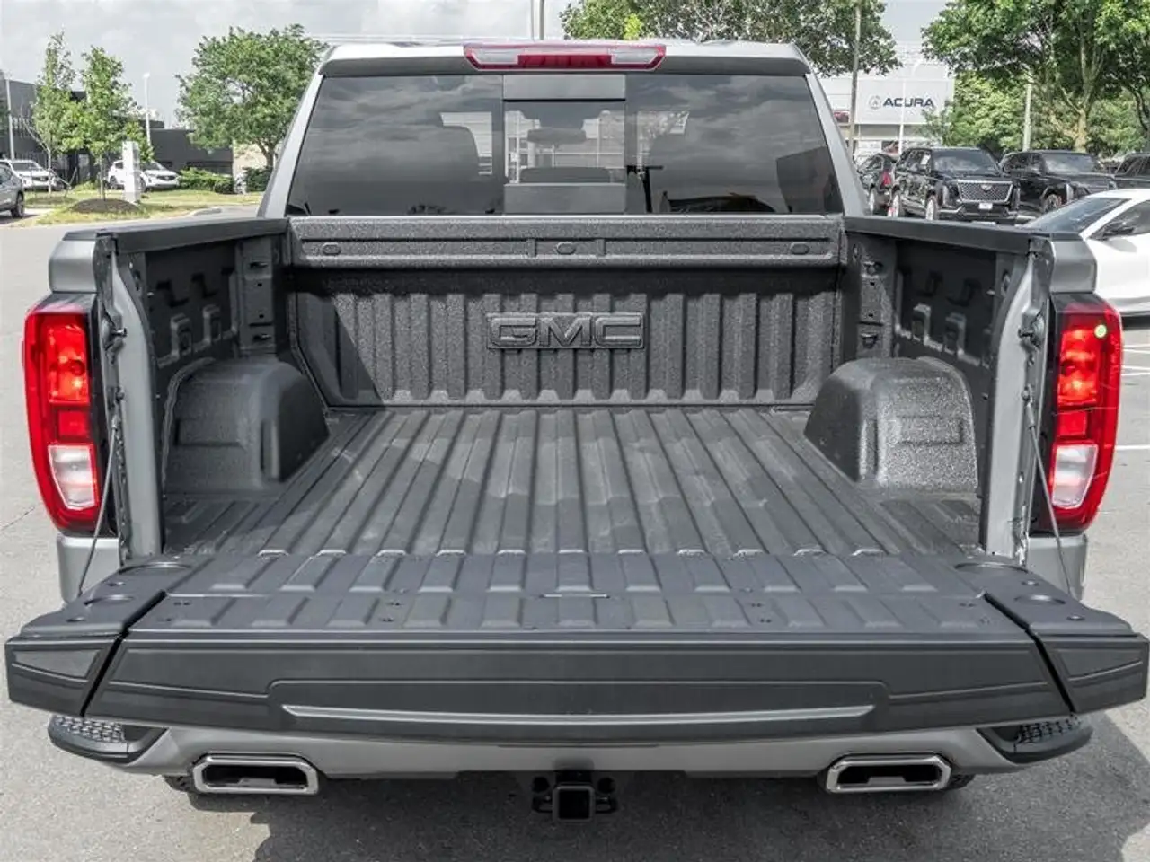 GMC Sierra 1500 снимка GMC Sierra 1500