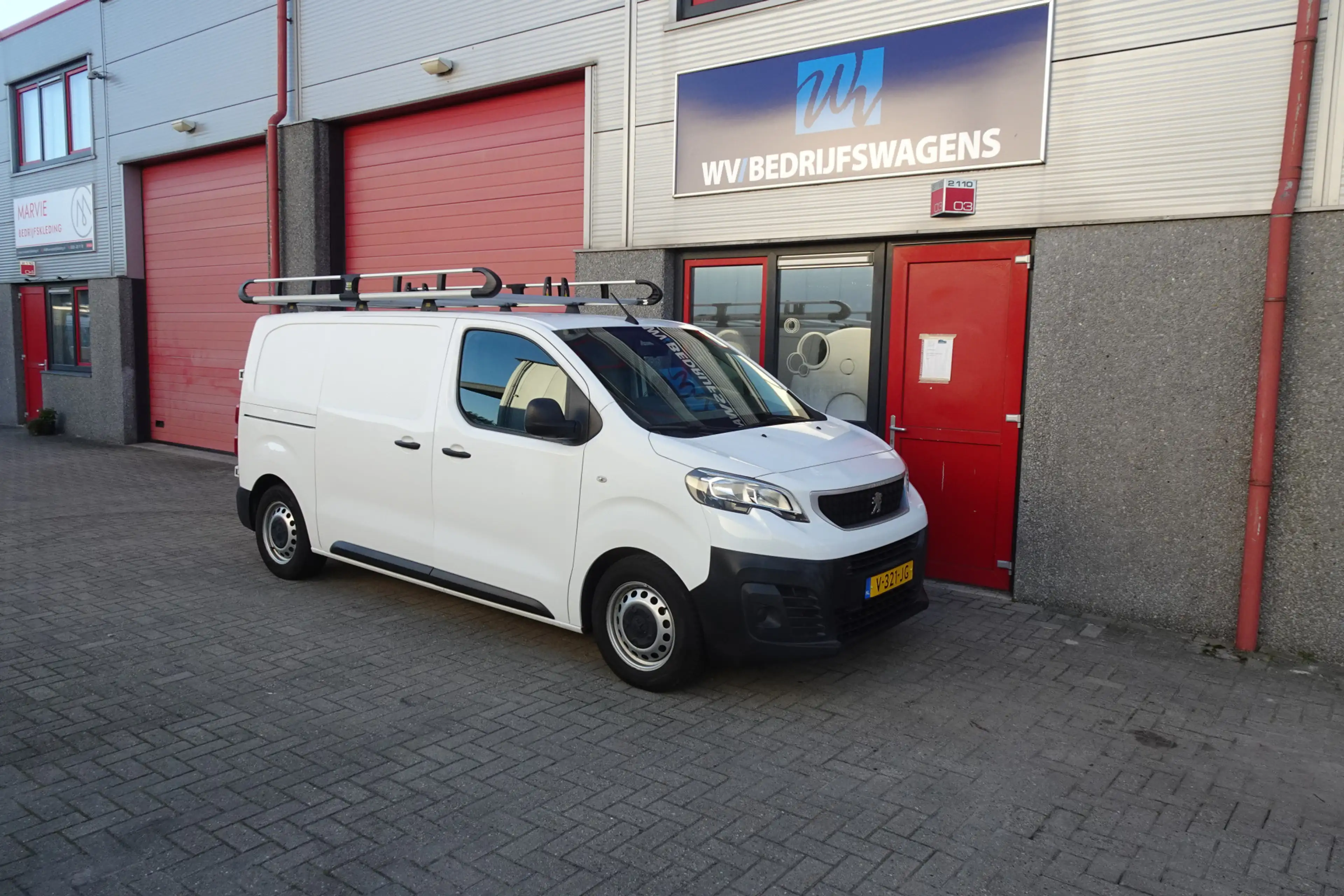 Peugeot Expert 226S 1.6 BlueHDI 95 Premium met imperiaal en betim — photo 4