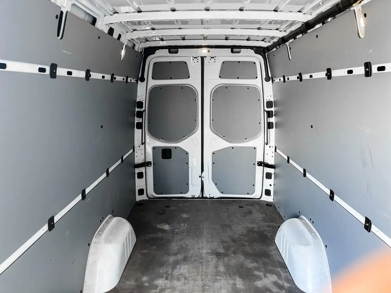 Mercedes-Benz Sprinter снимка Mercedes-Benz Sprinter