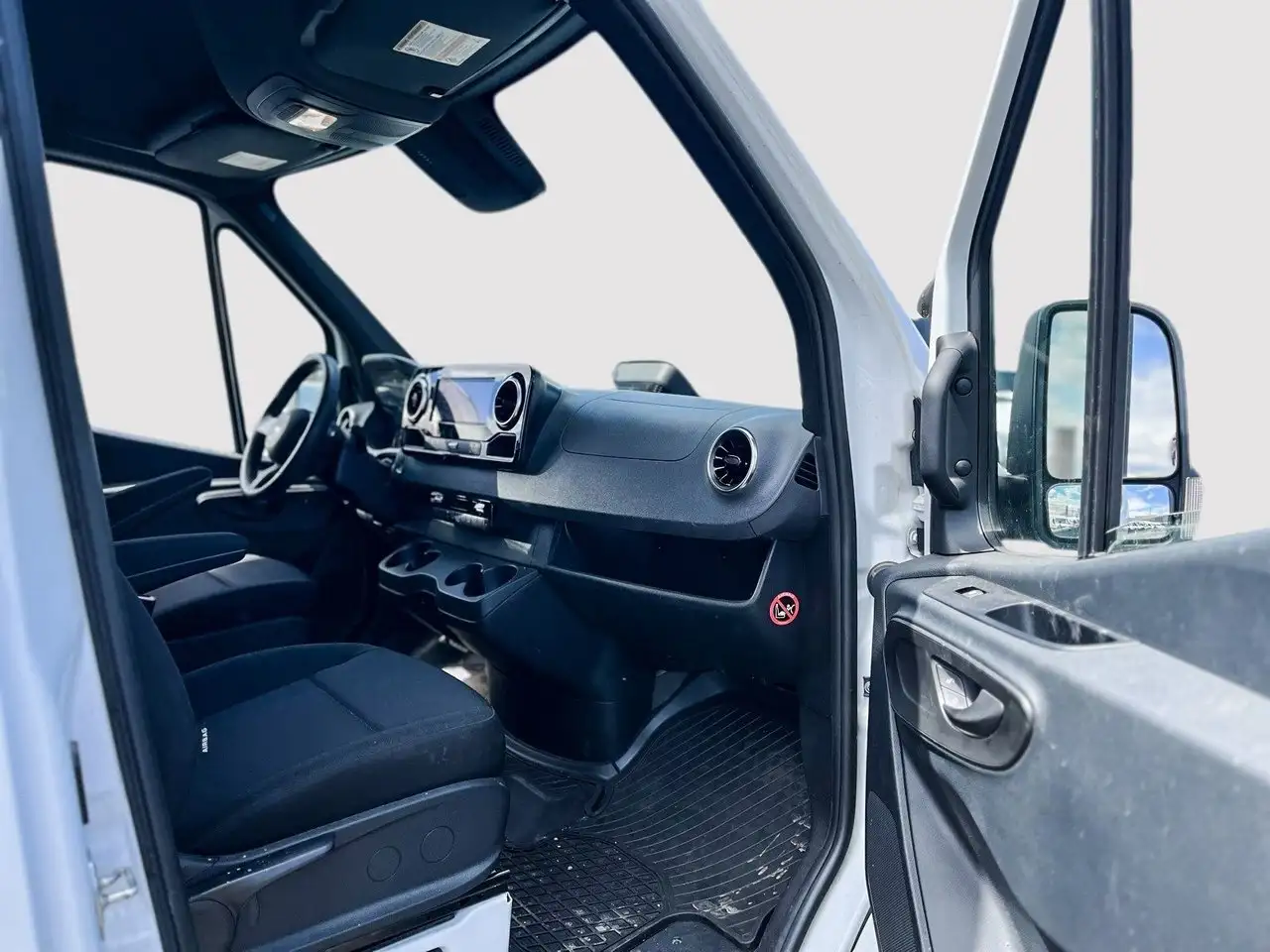 Mercedes-Benz Sprinter снимка Mercedes-Benz Sprinter