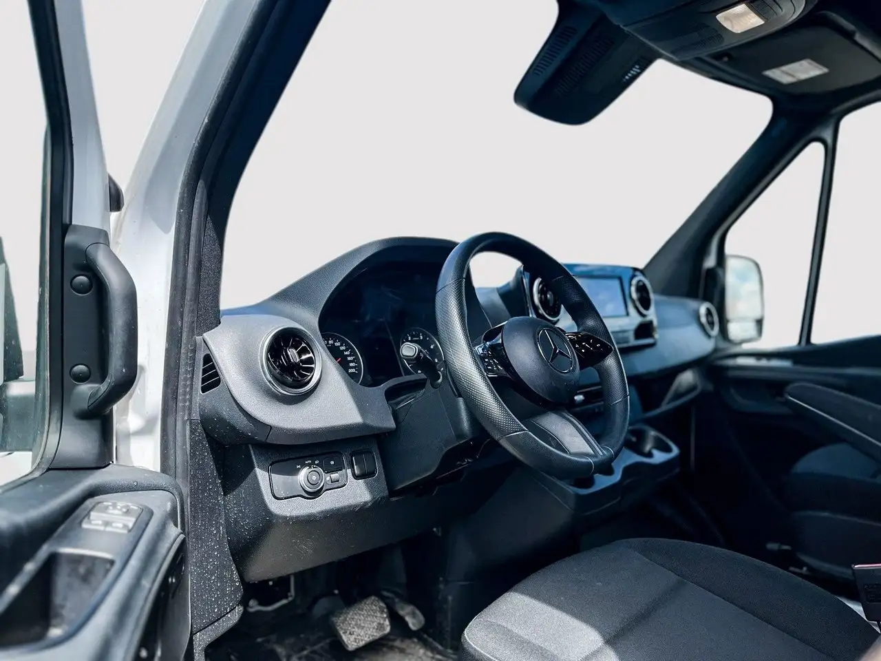 Mercedes-Benz Sprinter снимка Mercedes-Benz Sprinter