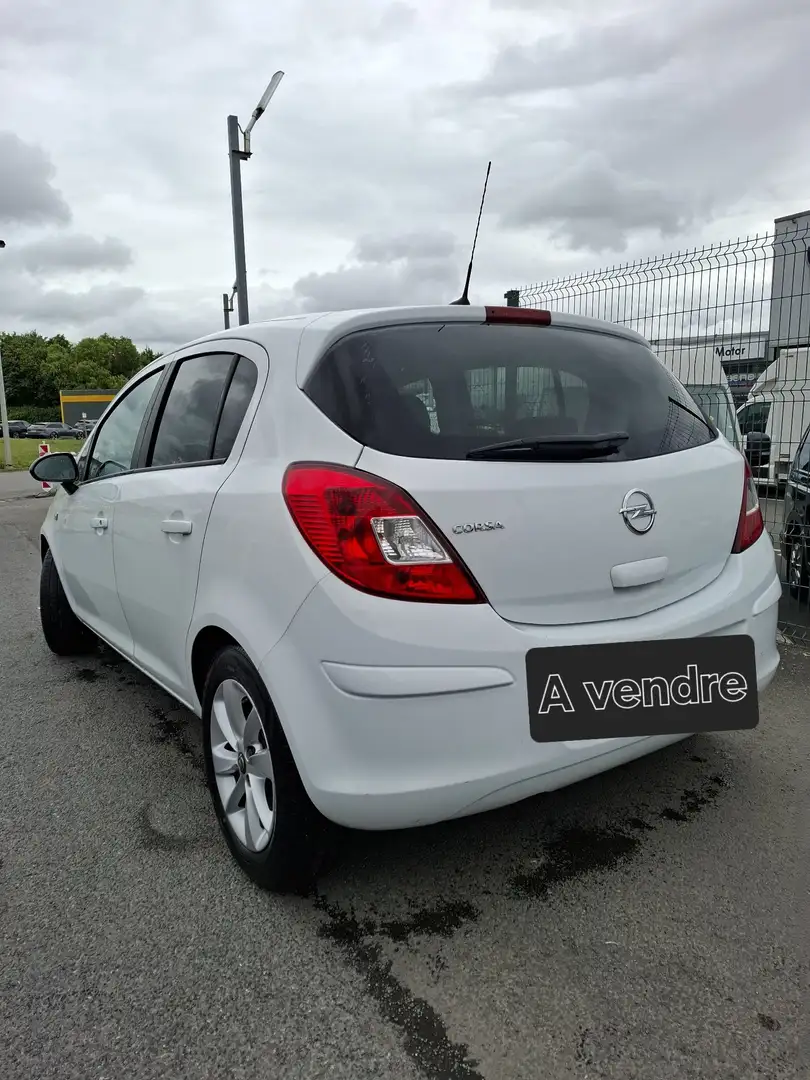 Opel Corsa 1.2i Enjoy/GPS/1ereMain/Cruise Control - 2
