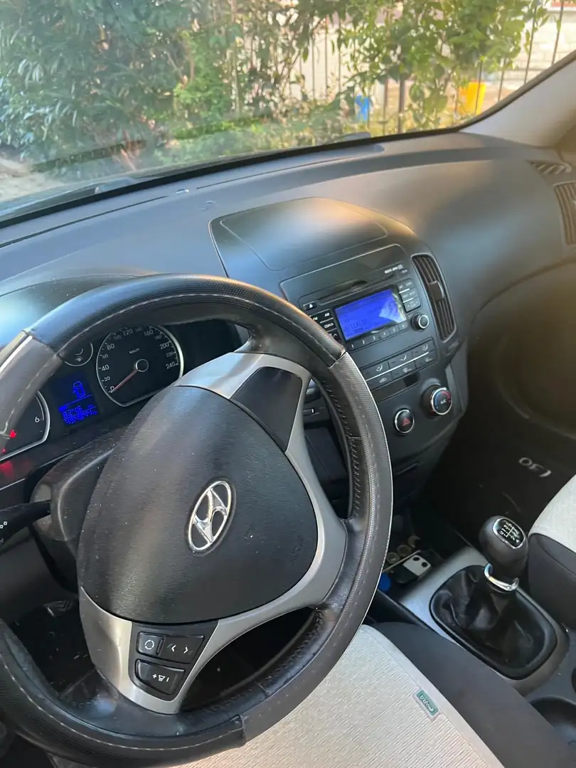 Hyundai i30 CW 1.6 crdi Comfort - 1