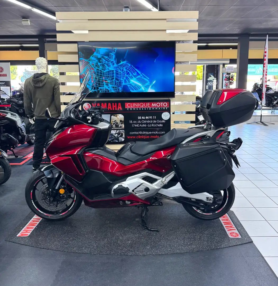 Honda Forza 750 Czerwony - 1