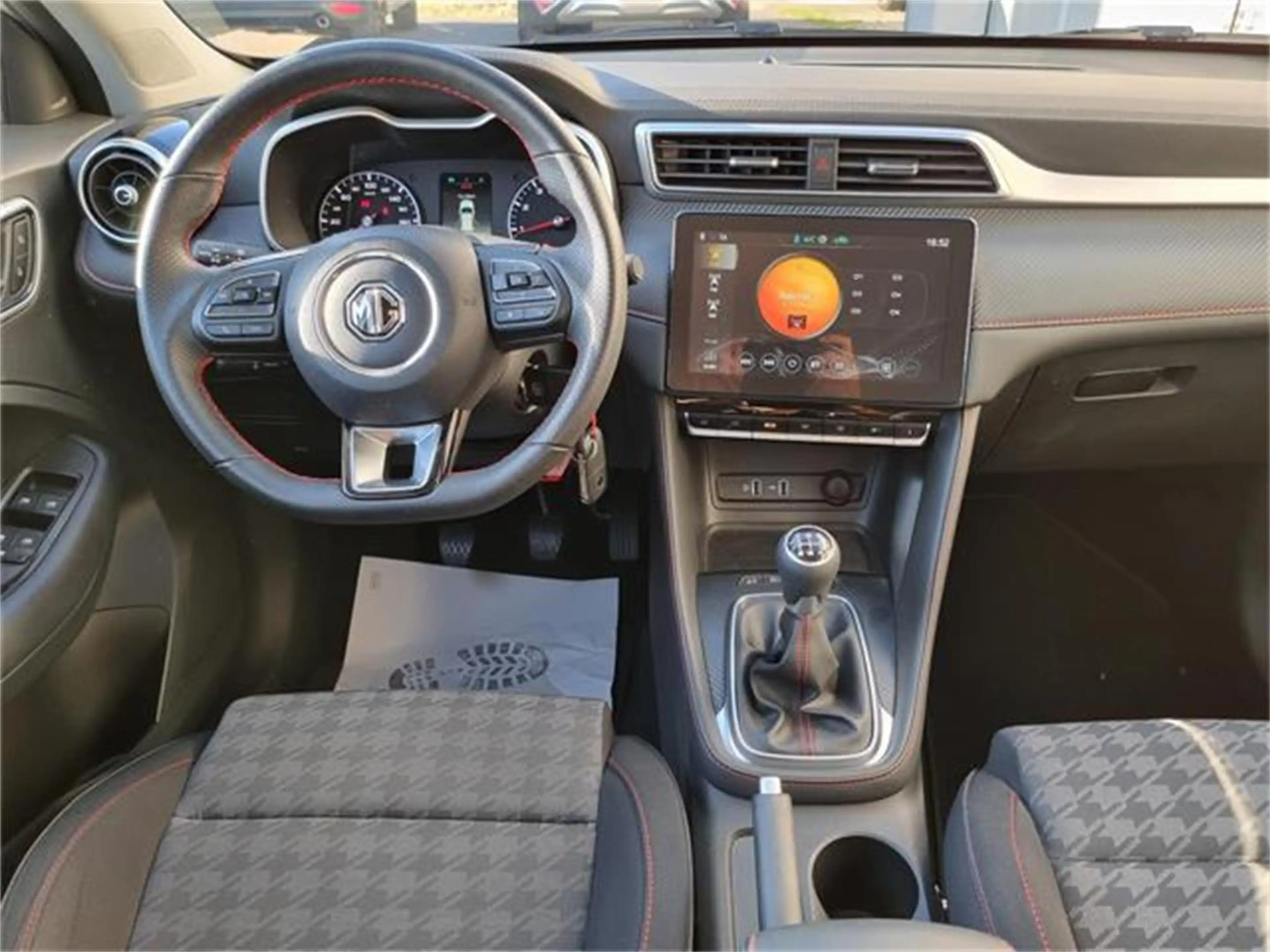 MG ZS 1.5 VTi Comfort — photo 10