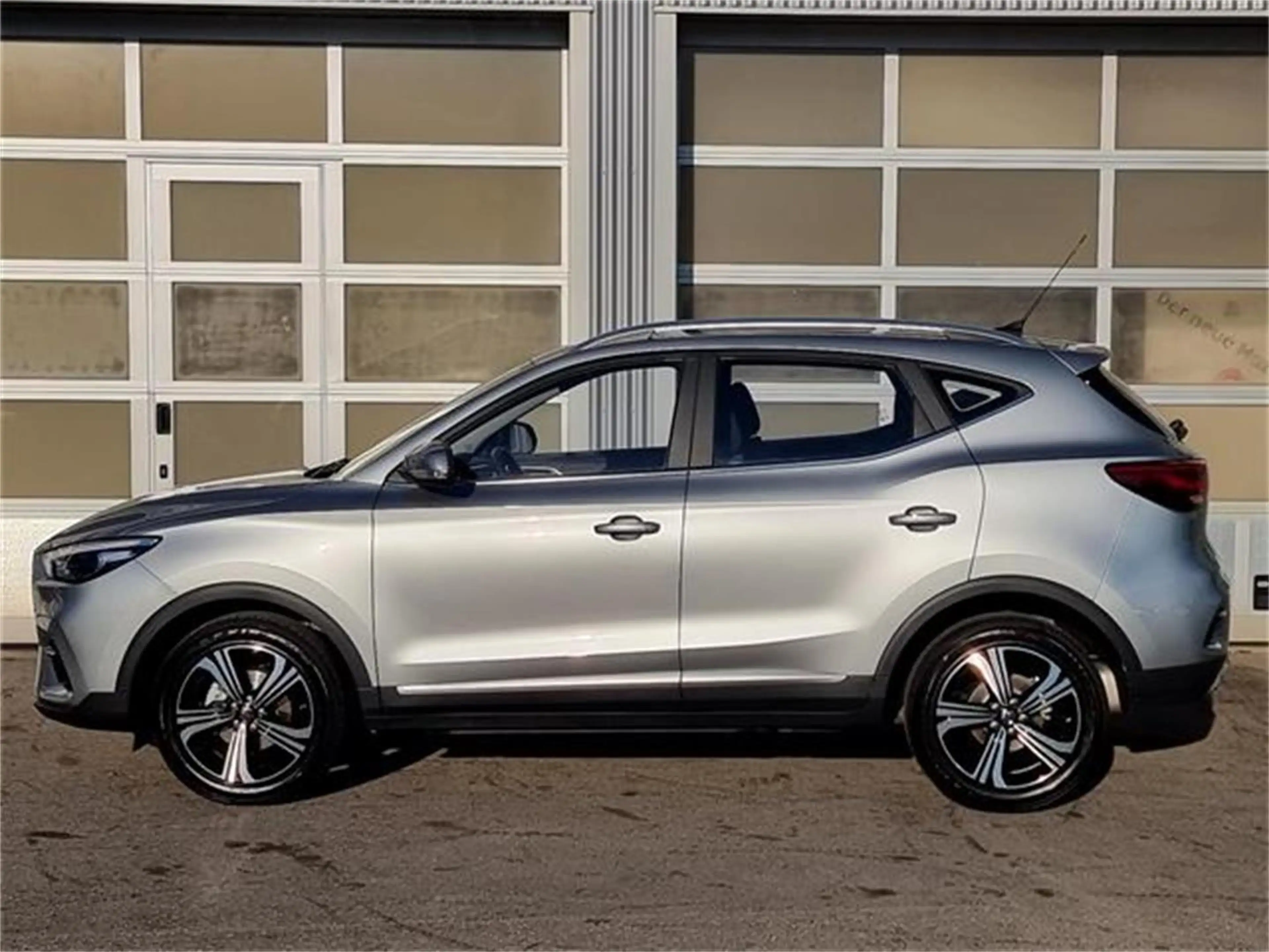 MG ZS 1.5 VTi Comfort — photo 3