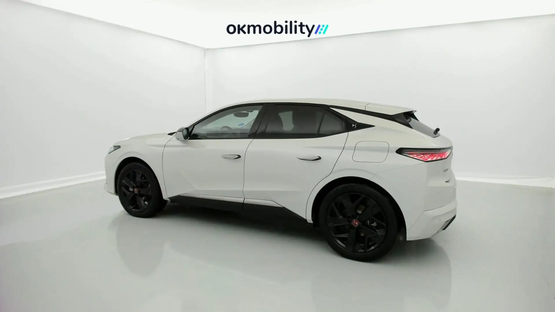 DS Automobiles DS 4 E-Tense Performance Line + Aut. 225 Wit - 2